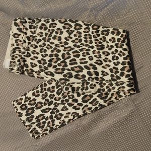 ✨3 for $15✨Sparkly Leopard Print Jeggings